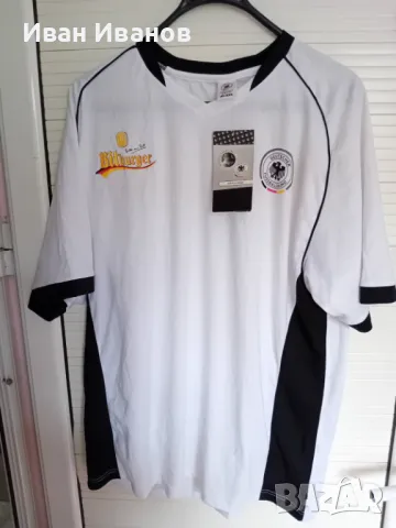 Чисто нова оригинална фланелка на Германия с автографи