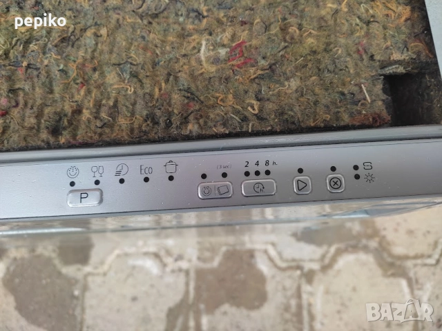 Продавам Употребявана съдомиялна WHIRPOOL за вграждане, снимка 9 - Съдомиялни - 52672375