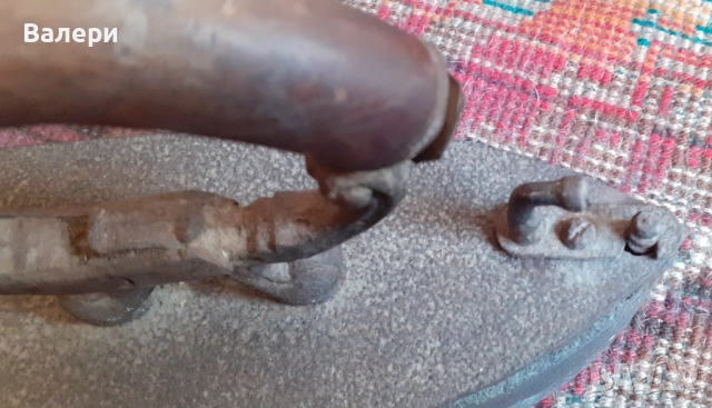 Ютия - стара, с жарава, снимка 3 - Антикварни и старинни предмети - 53862763