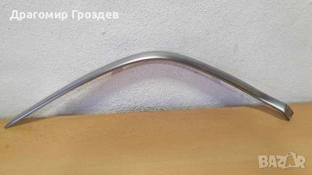 Лява лайстна за решетка в предна броня за Toyota Yaris / Тойота Ярис (2014-2017)