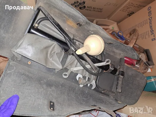 Помпа за кола плюс принадлежности