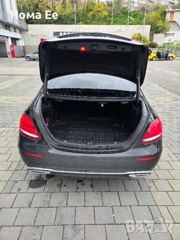 мерцедес бенц Е 220 d, снимка 8 - Автомобили и джипове - 52386504