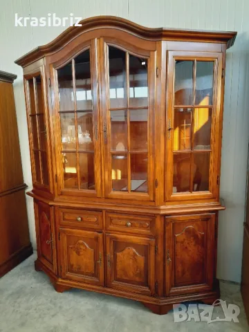 Масивна Витрина-внос от Германия 