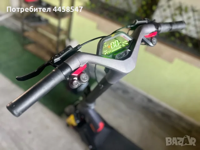 Електрически скутер - тротинетка Segway Ninebot GT2Pro 2x1500W, снимка 3 - Скутери и тротинетки - 55800906