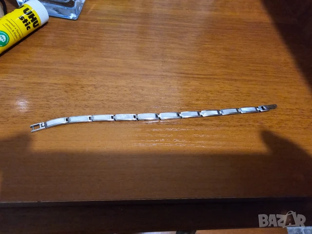 Красива  дамска сребърна гривна със седеф - нежна красота за твоята ръка.