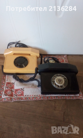Стари телефони , снимка 1 - Антикварни и старинни предмети - 36302420
