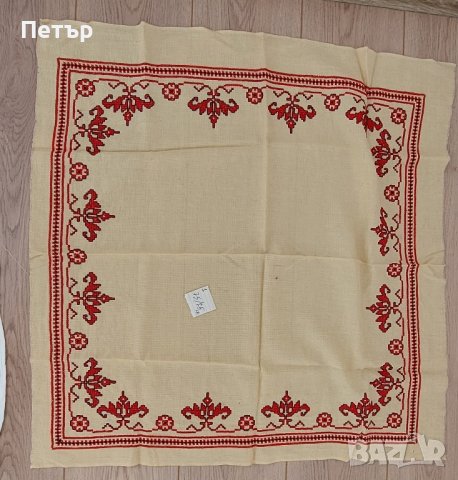 Ръчно плетени и бродирани покривки, снимка 16 - Декорация за дома - 44475660