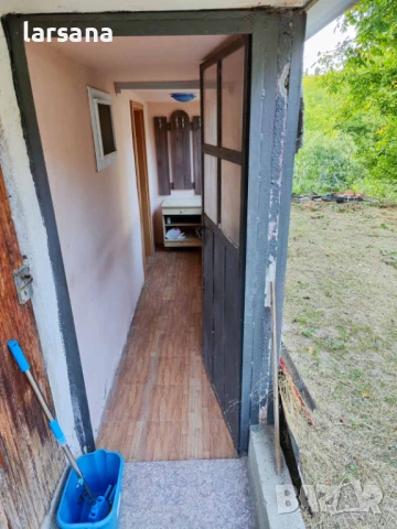 Къща/Вила/с двор