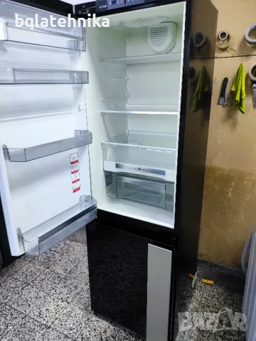 черен хладилник с отделен фризер , снимка 4 - Хладилници - 49936385