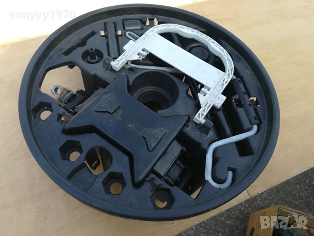 RENAULT-КРИК КУКА ТЕГЛИЧ КЛЮЧ ЗА ГУМИ-КОМПЛЕКТ 2309231746, снимка 4 - Аксесоари и консумативи - 42293029