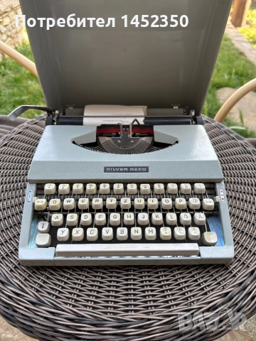 Пишеща машина, снимка 2 - Антикварни и старинни предмети - 53376980