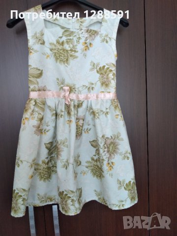 Красива рокличка , снимка 3 - Детски рокли и поли - 40795695