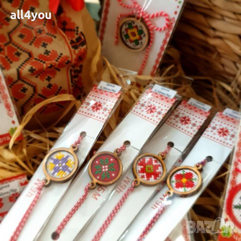 Ръчно бродирани мартеници, снимка 5 - Декорация за дома - 44507745