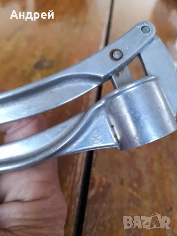 Стара алуминиева преса за чесън #23, снимка 6 - Други ценни предмети - 50081431