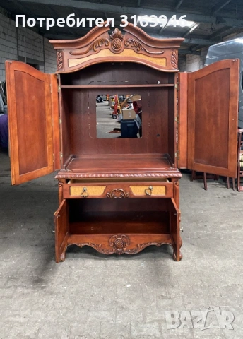 Винтидж резбован шкаф от масивно дърво, снимка 3 - Шкафове - 53856510