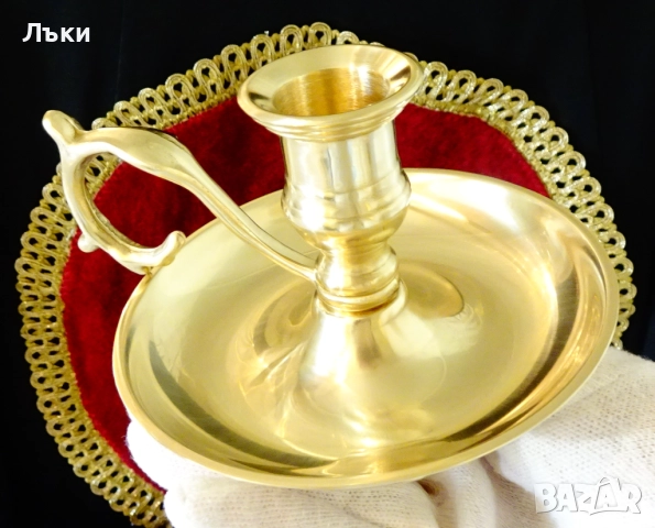Бронзов свещник с дръжка 240 гр.,барок., снимка 3 - Антикварни и старинни предмети - 52900159