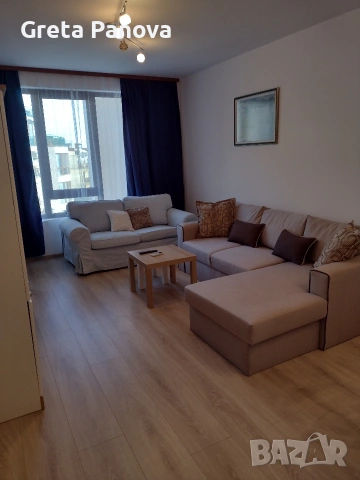 Двустаен апартамент в Бриз с гараж.