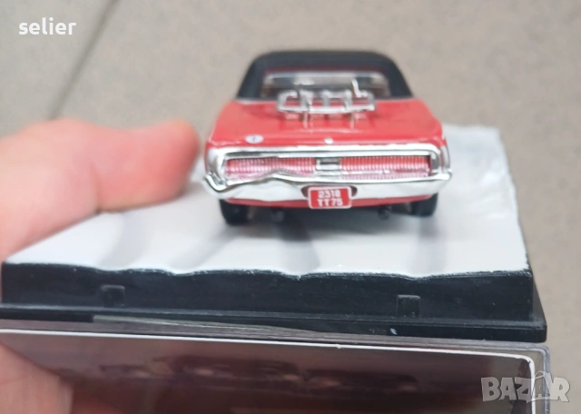 Това е колекционерски модел на Mercury Cougar XR7 в мащаб 1:43, вдъхновен от автомобила на Тереза ди, снимка 7 - Колекции - 53451231