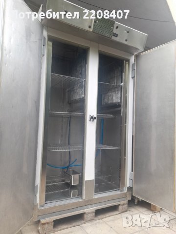 Професионален хладилник , снимка 3 - Хладилни витрини и фризери - 41211585
