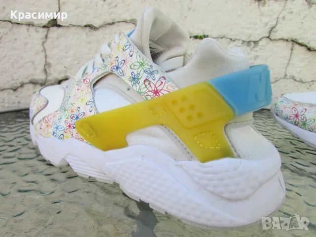 Дамски маратонки Nike Air Huarache , снимка 8 - Маратонки - 55879795