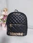 Moschino дамска чанта тип раница дамска раница код 170, снимка 1 - Раници - 39869451