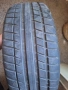 Продавам гуми с джанти на две лета няма на пукано по тях здрави гуми са, снимка 2