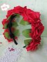 Красива Диадема " 7 червени рози", снимка 1 - Шноли, диадеми, ленти - 41588748