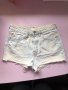 Дънкови къси гащи H&M, снимка 1 - Къси панталони и бермуди - 40821178