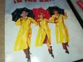 SINGIN IN THE RAIN-DVD 0703251138, снимка 3