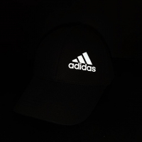 Нова Шапка Adidas Рефлектиращо Лого , снимка 3 - Шапки - 36496210