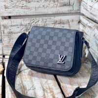 Мъжки чанти Louis Vuitton , снимка 1 - Чанти - 41015370