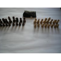 Шах фигури, дървени, Staunton 6 дизайн  Изработени от чемшир - бели и индийски палисандър - черни.  , снимка 2 - Шах и табла - 34490151