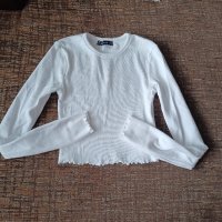 Блуза рипс къса New York , снимка 1 - Блузи с дълъг ръкав и пуловери - 44841409