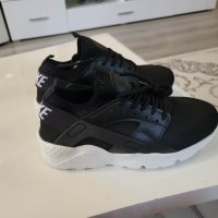 универсални маратонки Nike Huarache в няколко цвята, снимка 10 - Дамски ежедневни обувки - 41309150