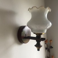 Винтидж - красива лампа за стена , снимка 1 - Лампи за стена - 40858861