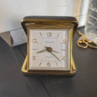 Часовник Europa , снимка 1 - Антикварни и старинни предмети - 41373800
