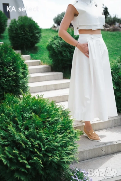 Бяла разкроена пола, снимка 1