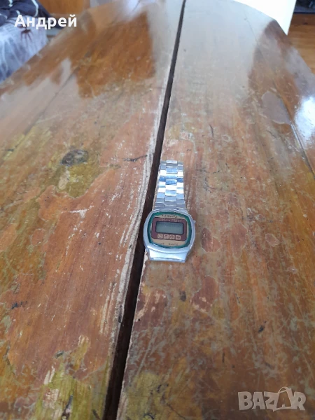 Стар електронен часовник Yamaha, снимка 1