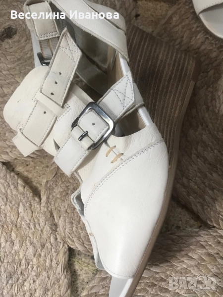 Чисто нови сандали Bata, снимка 1