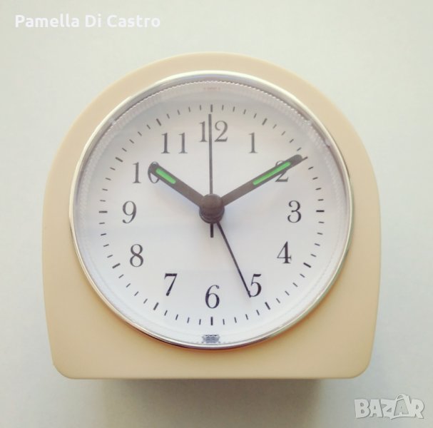 Часовник с будилник и аналогов дисплей. Безшумен с аларма и подсветка. Нов., снимка 1