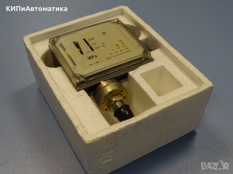 пресостат чешки ESC T2 201 0-2,5 MPa 220V 10A, снимка 1