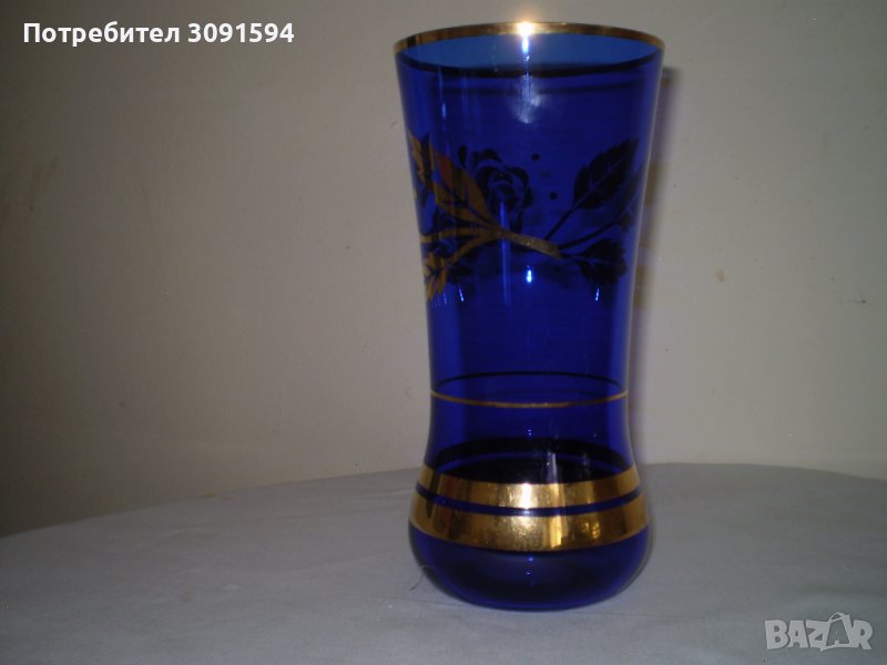 Ретро синя стъклена ваза с златни орнаменти, снимка 1