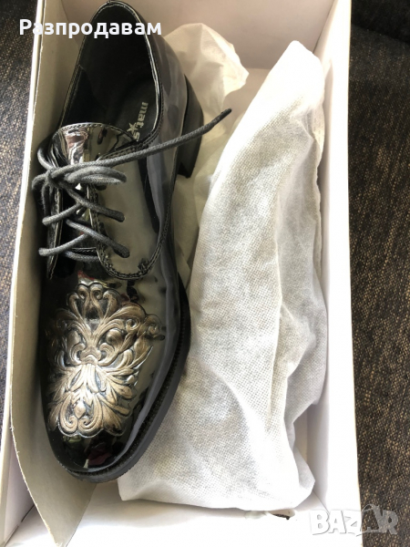 Обувки лак, снимка 1