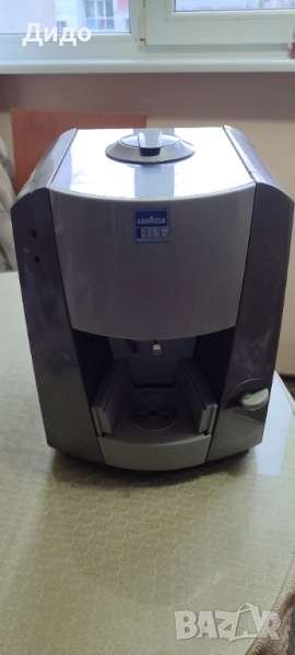 Lavazza кафе машина с капсули, снимка 1
