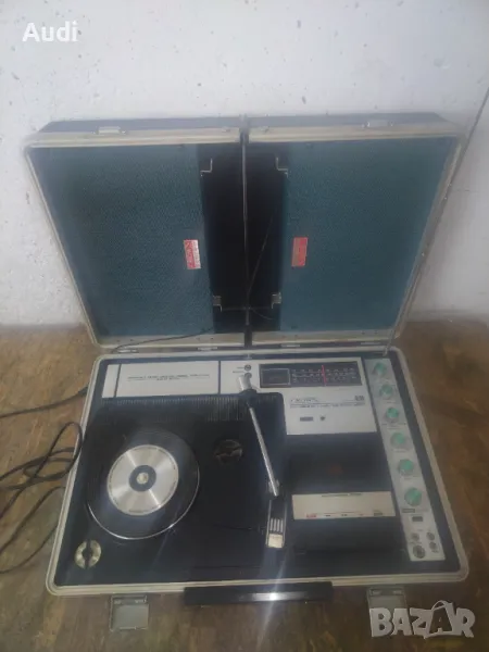 Колекционерски Crown SCP-77sw грамофон + касетофон.  Made in JAPAN Производство 1977г. Внос от Герма, снимка 1