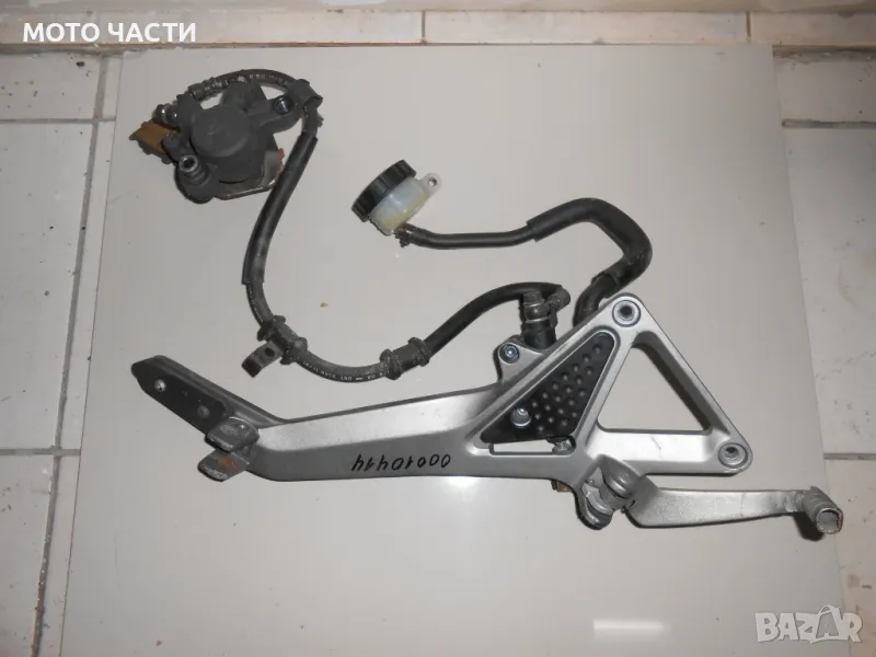 Степенка със спирачна система Honda Hornet CB600F (2000), снимка 1