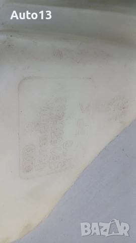 Казанче за чистачки с помпа Passat B5, снимка 3 - Части - 53738532