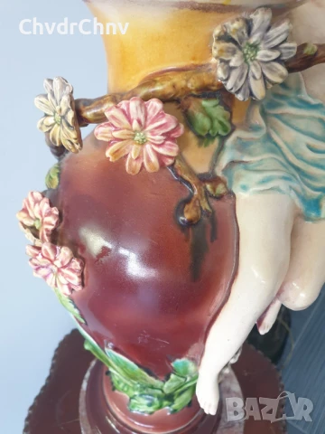 майолика ваза 44см-3кг/еротика/фигурална френска керамична ваза с релефни цветя и голо момиче, снимка 7 - Антикварни и старинни предмети - 51312196