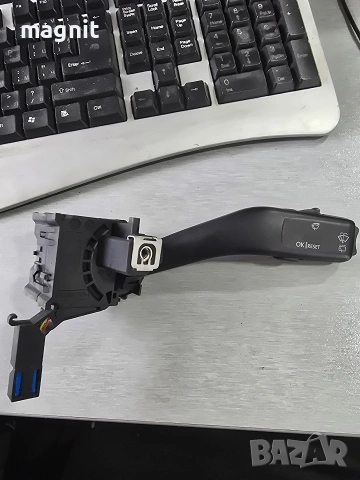 1K0953519A Ключ/Лостче за чистачки VW GOLF 5 1K0 953 519 A