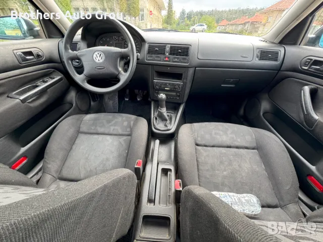 VW Golf 4 1.4i 2000 г. - Бартер, снимка 8 - Автомобили и джипове - 47488792